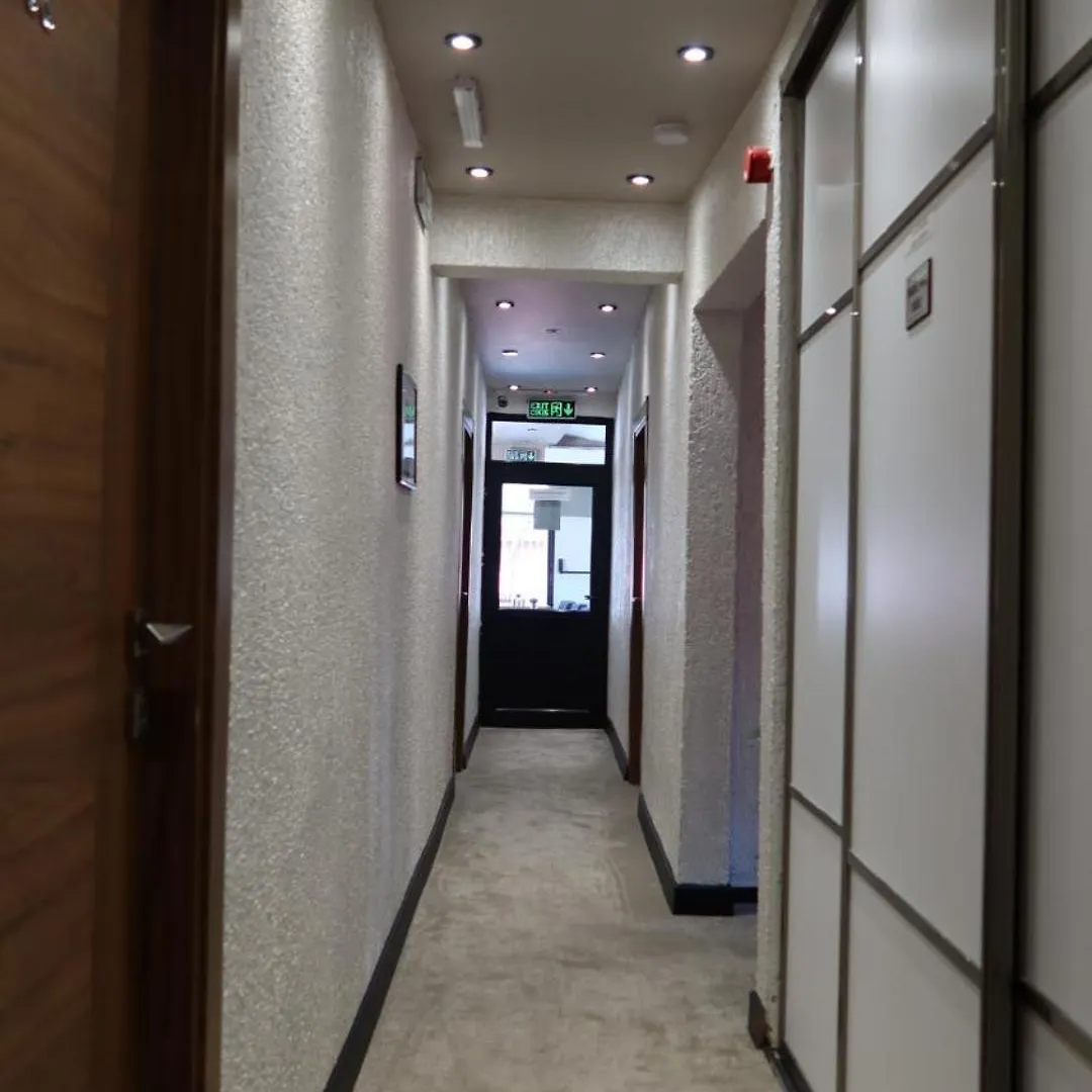 Ueskuedar Otel Istanbul 2*,
